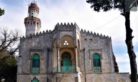 Fasano, nella Selva c' il "Minareto": fiabesco edificio inutilizzato da decenni